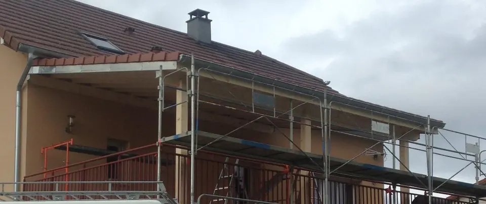 Création d'un carport de terrasse à Gouhenans