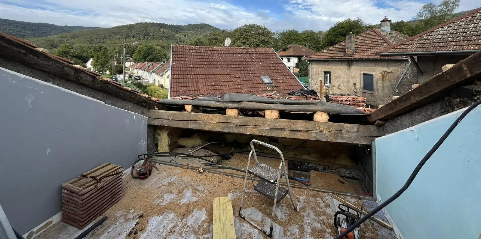 Création d'une lucarne rampante à Plancher-Bas