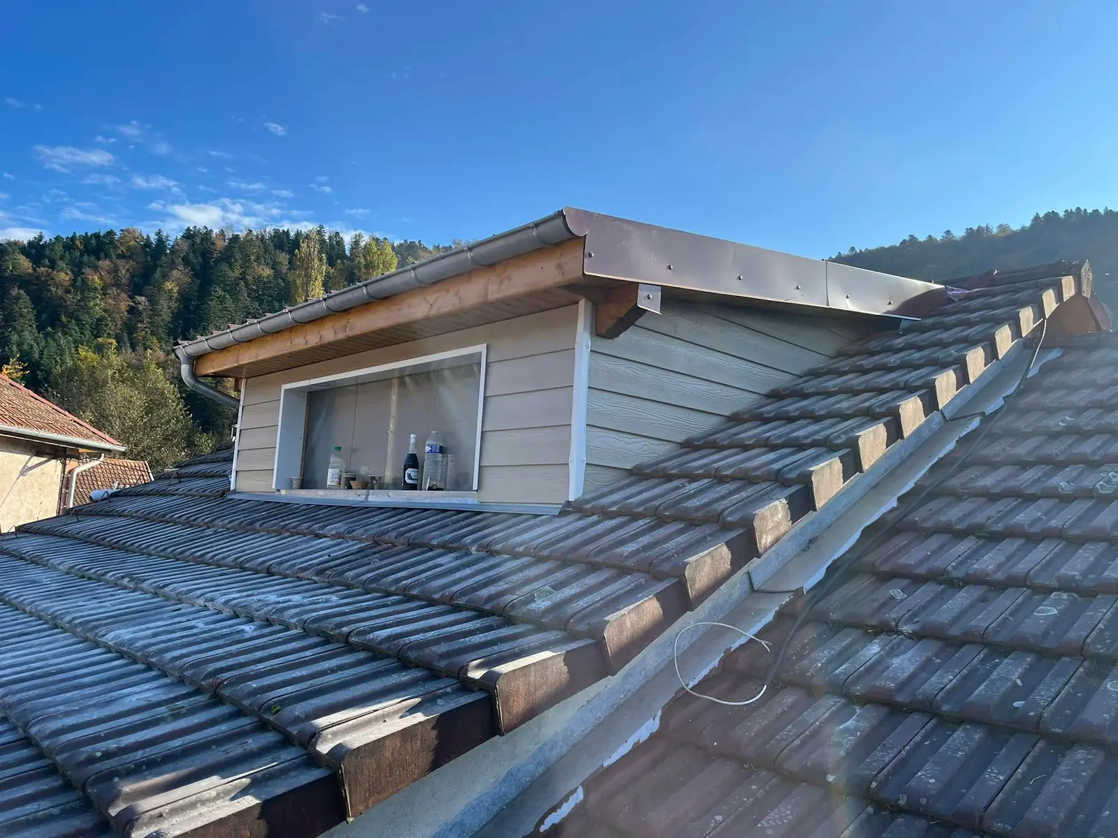 Création d'une lucarne rampante à Plancher-Bas