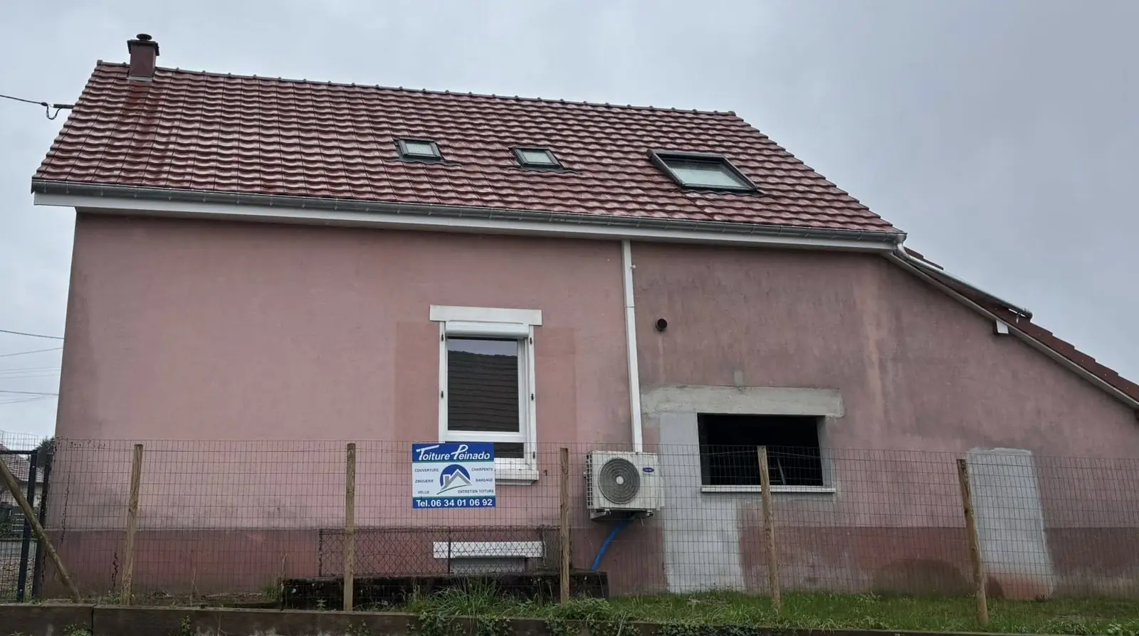 Réfection de toiture, Zinguerie, PVC, Fenêtres de toit à Évette-Salbert