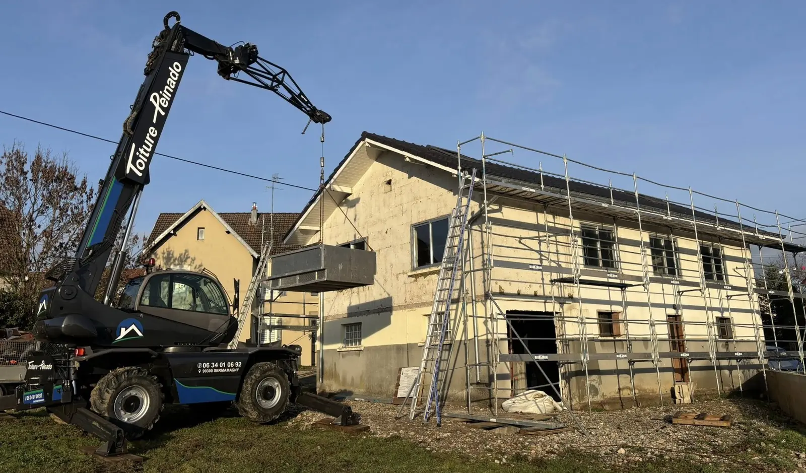 Réfection de toiture, Zinguerie, PVC, Fenêtres de toit à Pérouse