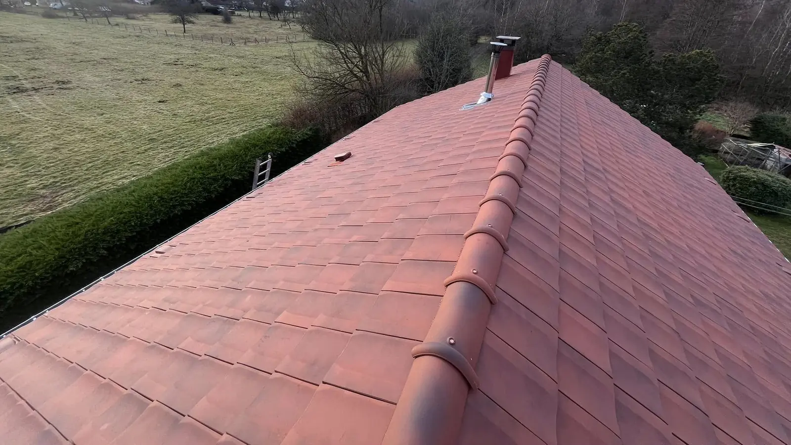 Réfection de toiture, Zinguerie, PVC à Plancher-Bas