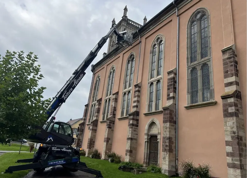 Remplacement de gouttières, Recherche de fuite, Vérification et remaniement toiture et zinguerie à Auxelles-Bas