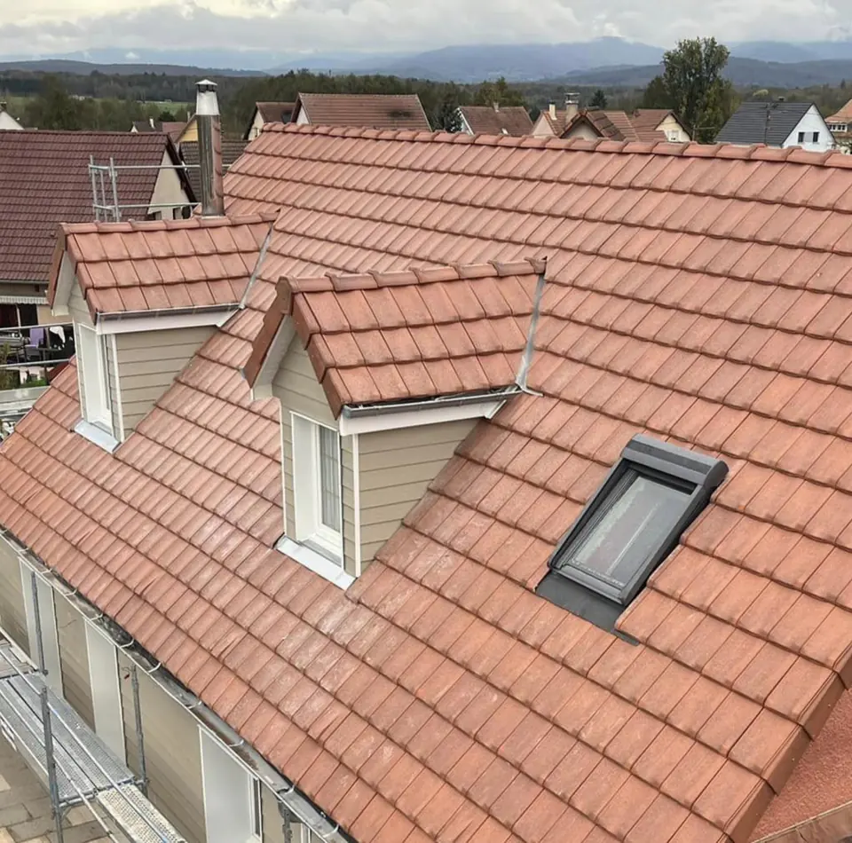 Chantier de réfection de toiture mené par l'équipe de Toiture Peinado